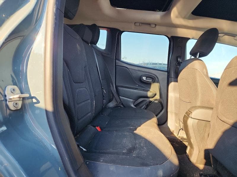 2017 JEEP RENEGADE LATITUDE 11