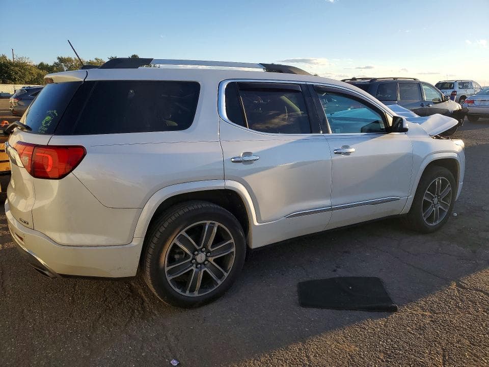2017 GMC ACADIA DENALI 3