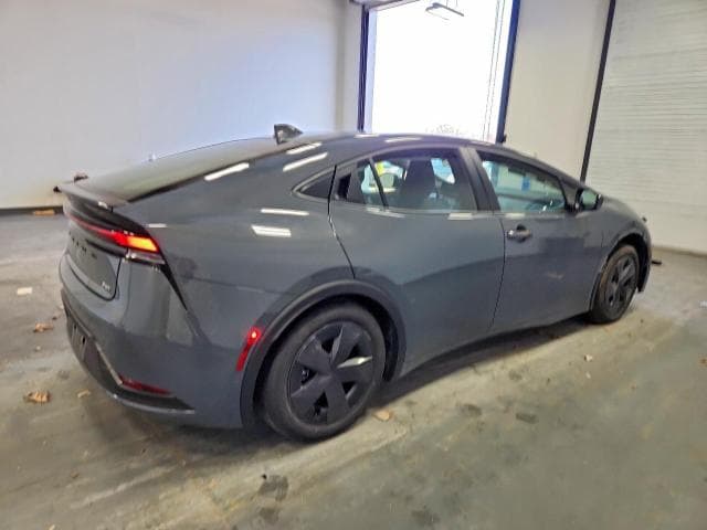 2025 TOYOTA PRIUS LE 3