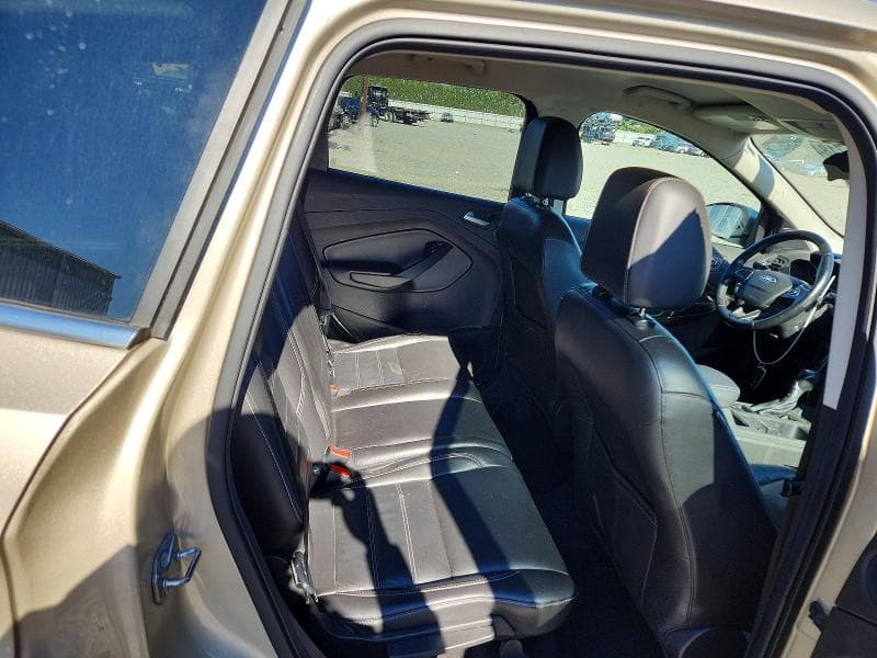 2017 FORD ESCAPE TITANIUM 10