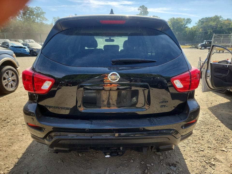 2019 NISSAN PATHFINDER SL 6