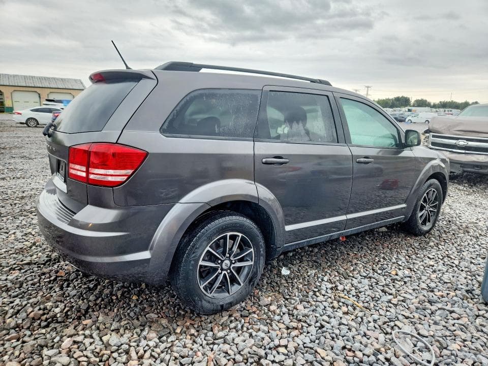 2018 DODGE JOURNEY SE 3