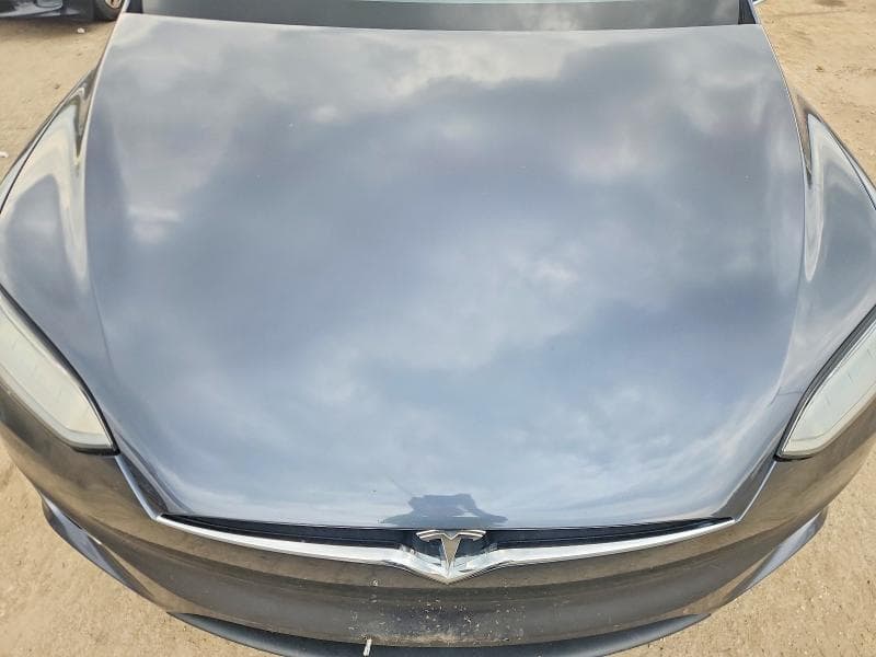 2018 TESLA MODEL X 12