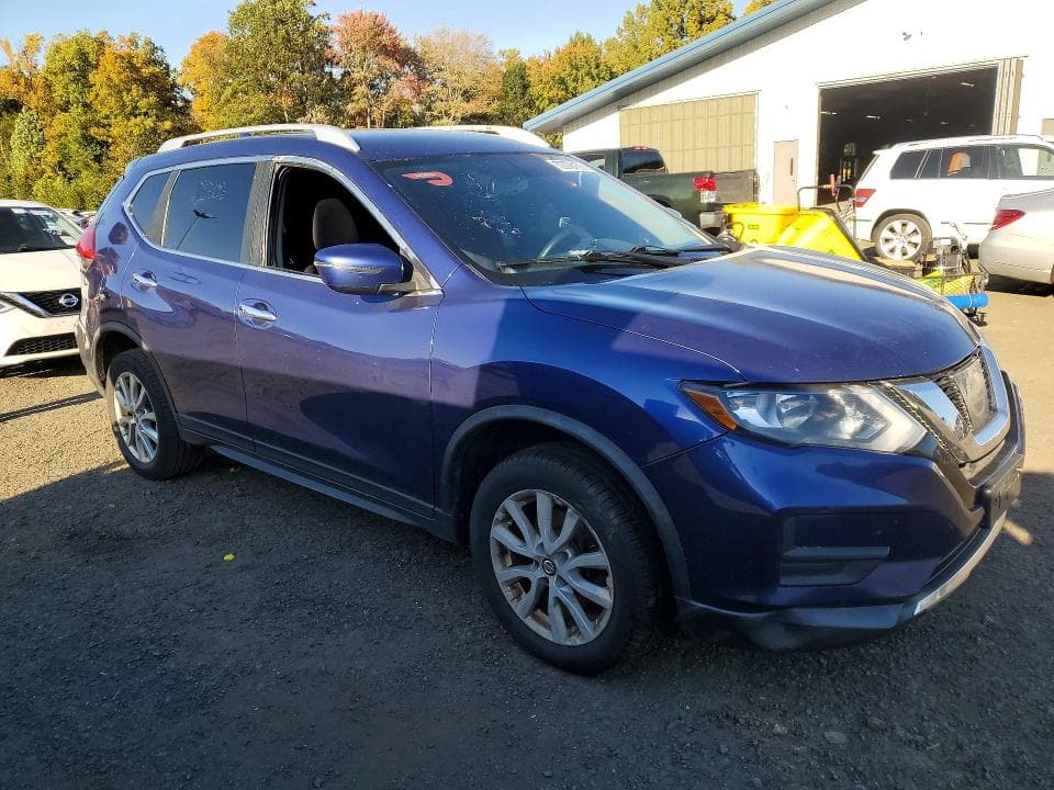 2017 NISSAN ROGUE SV 4