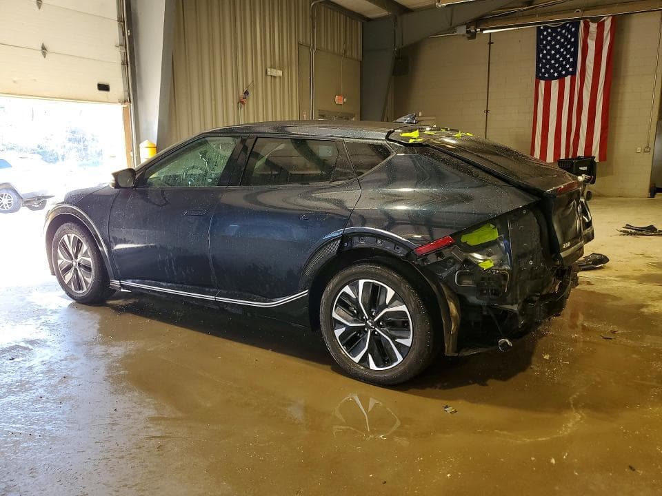 2023 KIA EV6 WIND 2