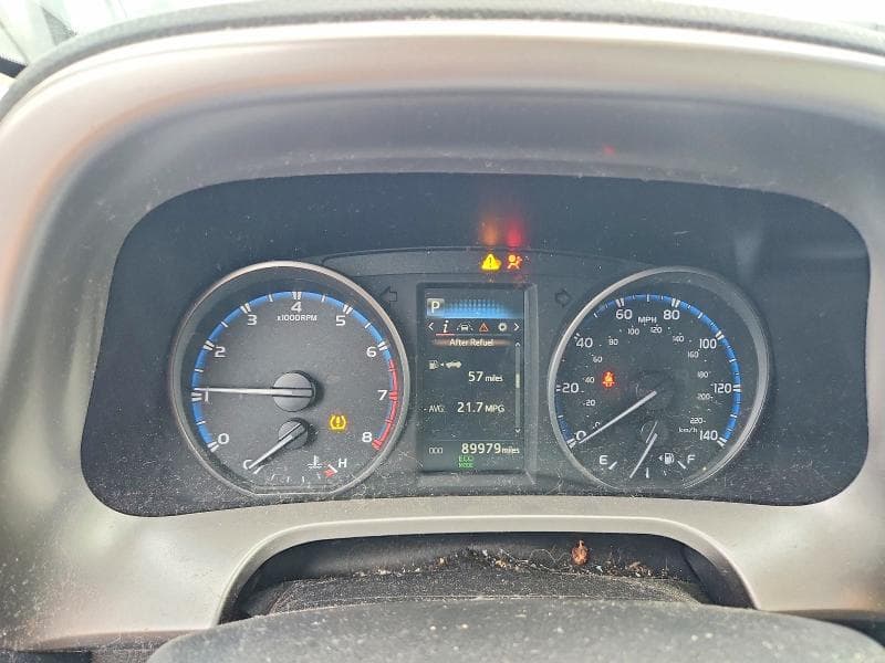 2017 TOYOTA RAV4 LE 9