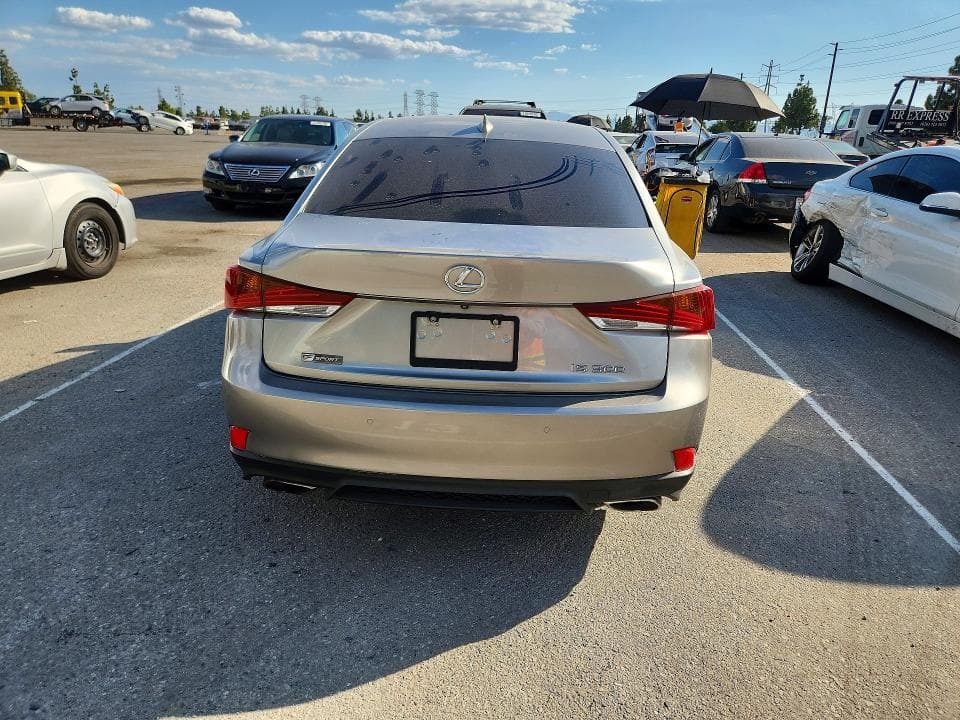 2019 LEXUS IS 300 6