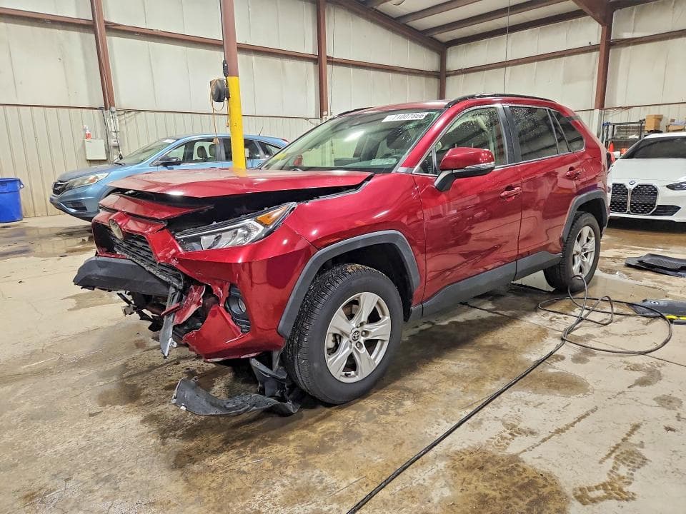 2020 TOYOTA RAV4 XLE - 1