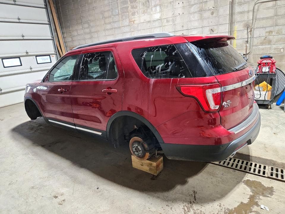 2018 FORD EXPLORER XLT 2