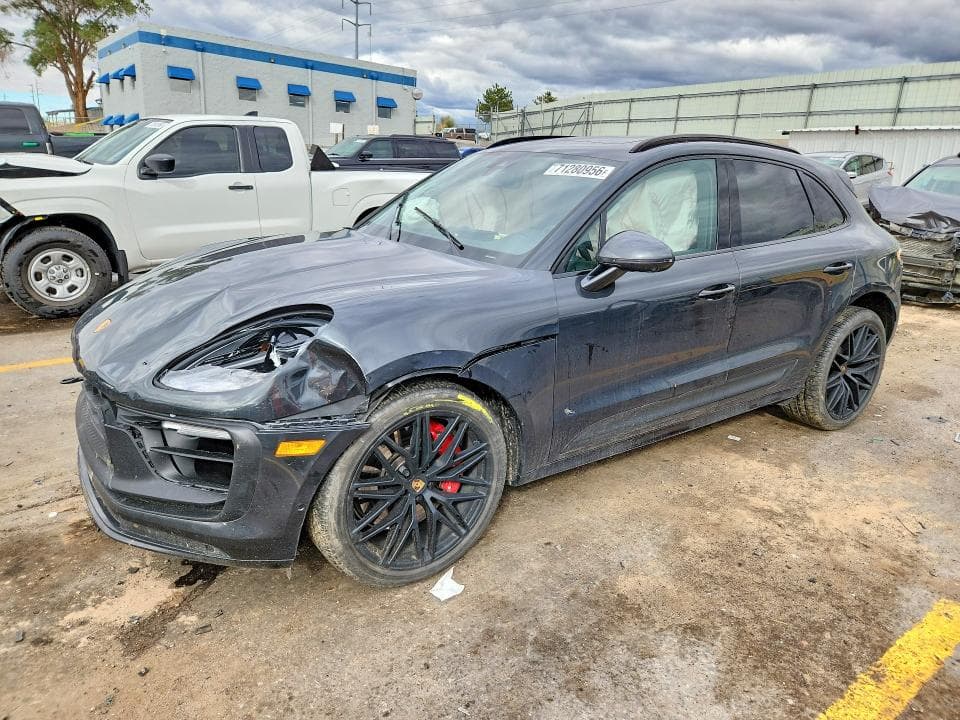2023 PORSCHE MACAN GTS - 1