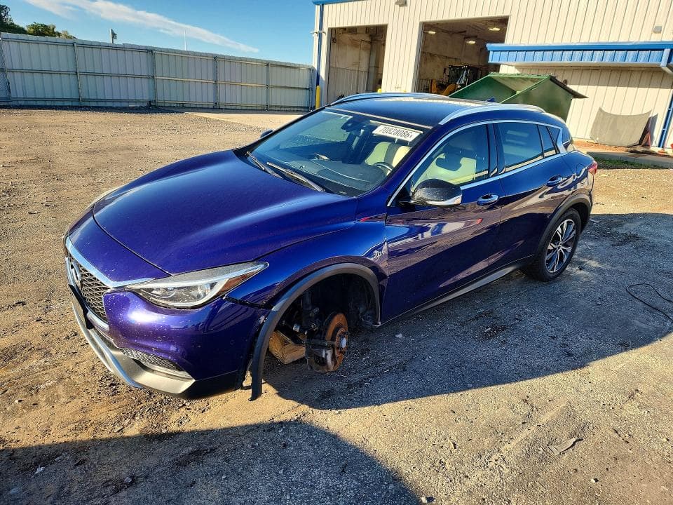 2017 INFINITI QX30 PREMIUM
