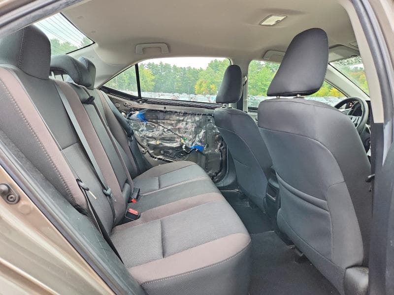 2019 TOYOTA COROLLA LE 10