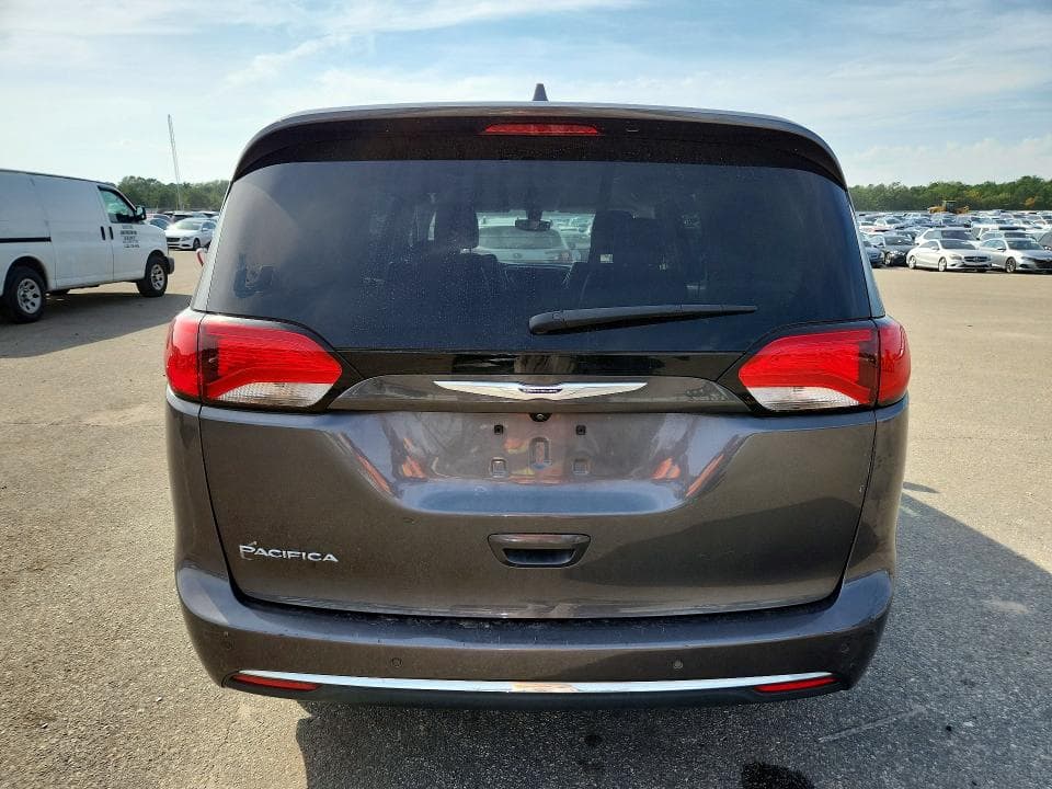 2020 CHRYSLER PACIFICA TOURING L 6