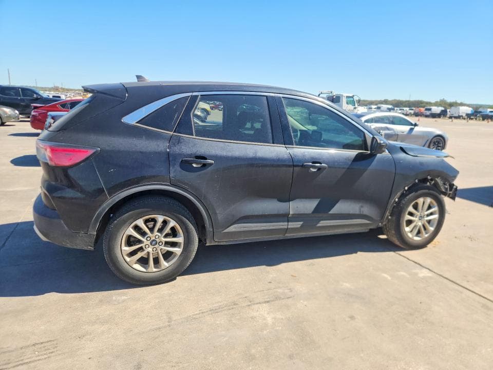 2020 FORD ESCAPE SE 3