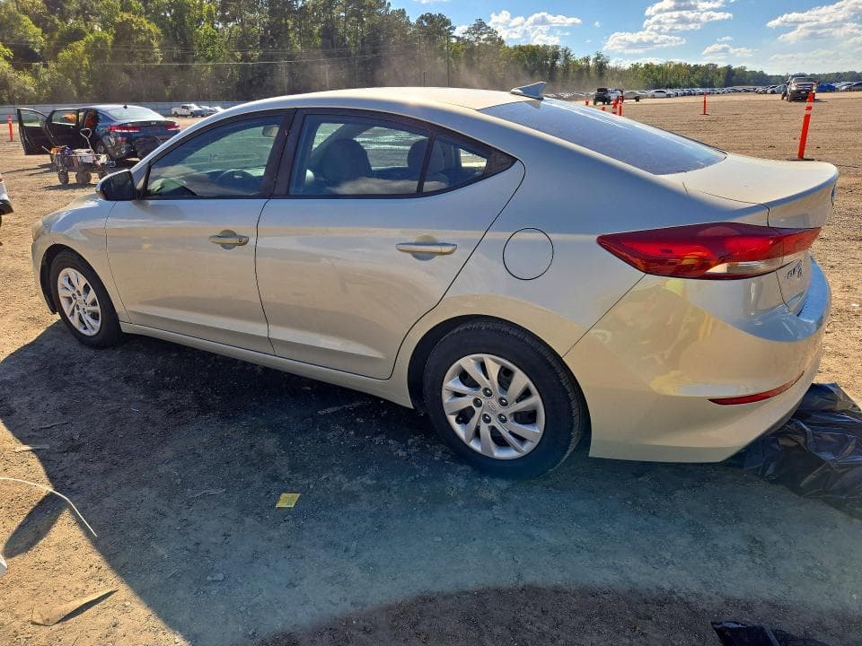2017 HYUNDAI ELANTRA SE 2