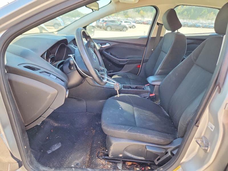 2017 FORD FOCUS SE 7