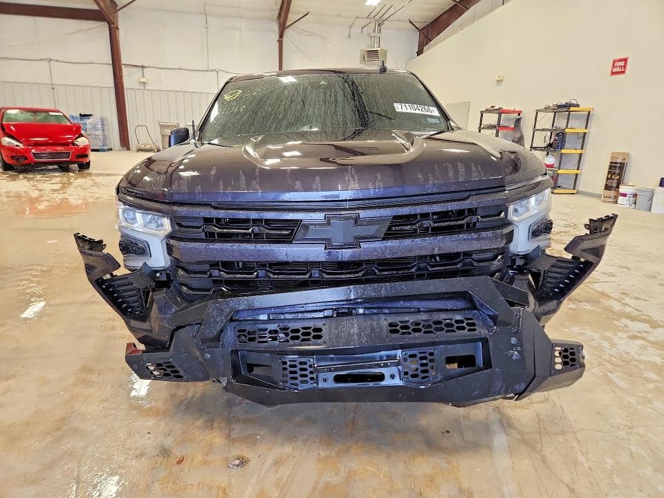 2023 CHEVROLET SILVERADO C1500 LT 5