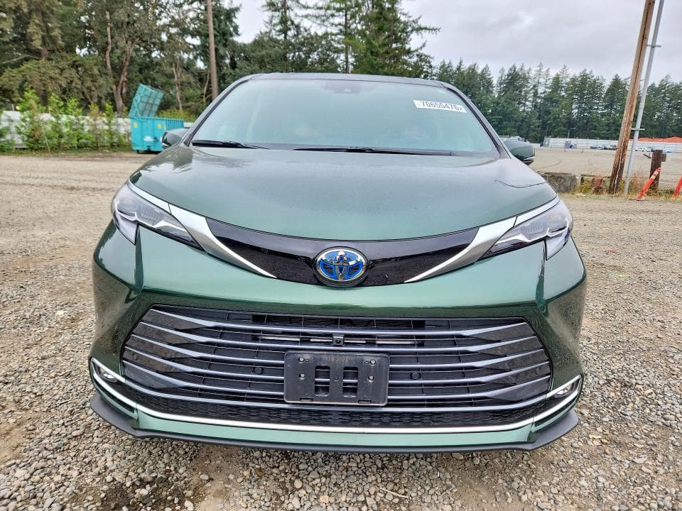 2025 TOYOTA SIENNA PLATINUM 7-PASSENGER 5