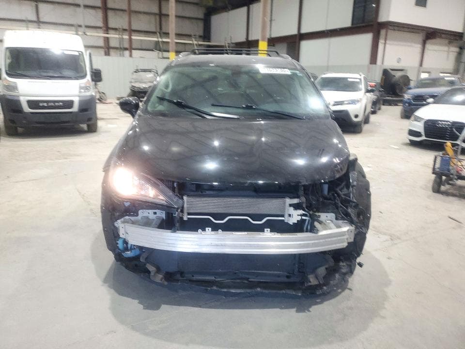 2020 CHRYSLER PACIFICA TOURING L 5