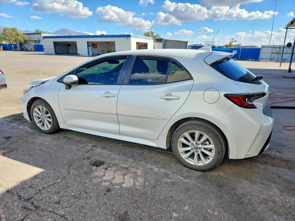 2023 TOYOTA COROLLA HATCHBACK SE 2