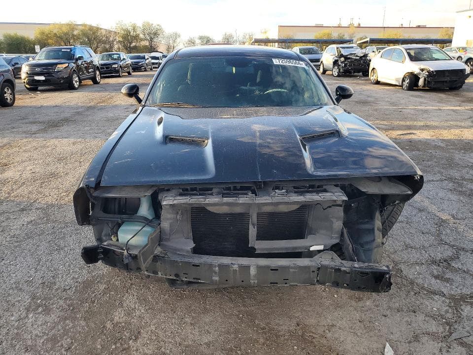 2019 DODGE CHALLENGER SXT 5
