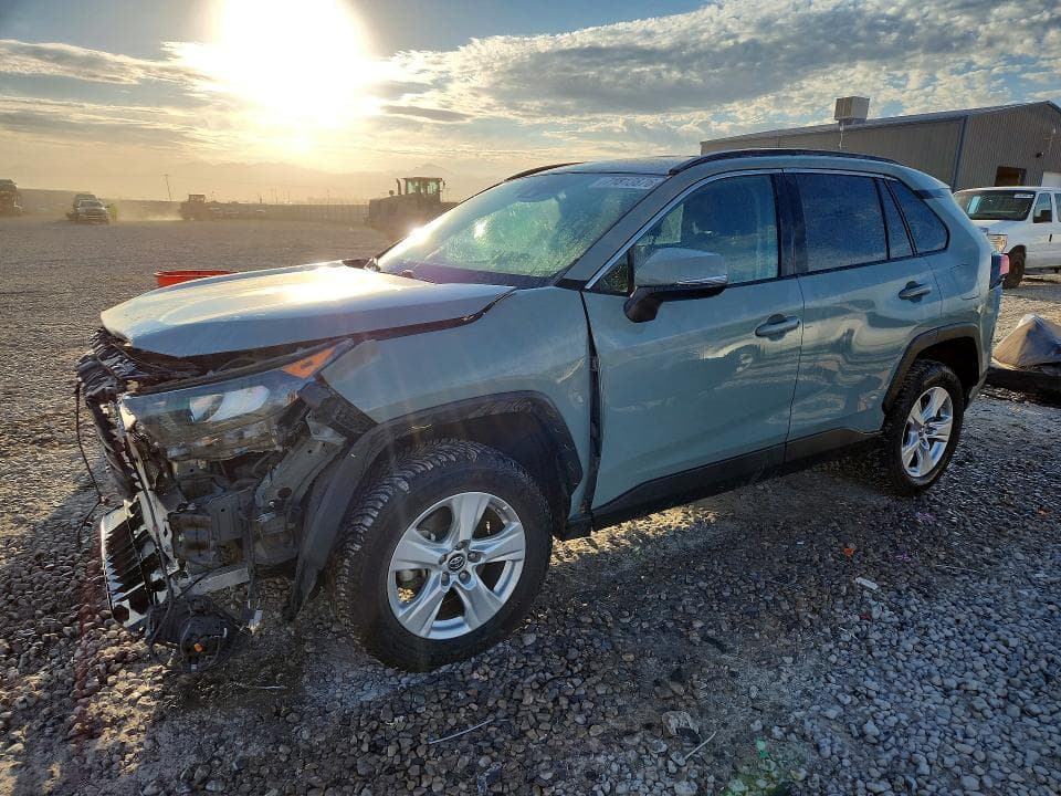 2021 TOYOTA RAV4 XLE - 1