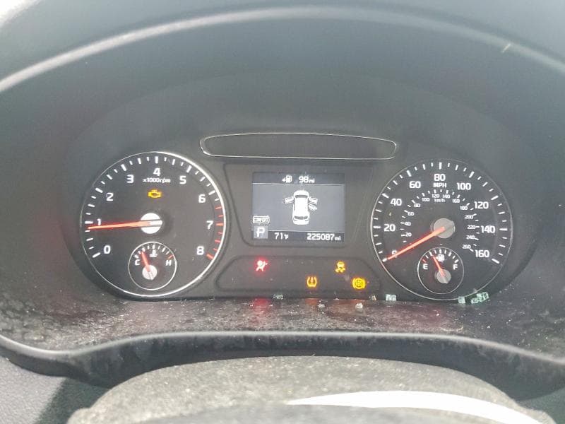 2019 KIA SORENTO LX 9
