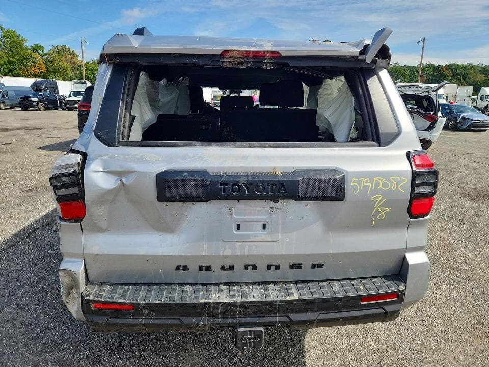 2025 TOYOTA 4RUNNER SR5 6