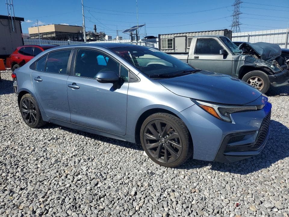 2023 TOYOTA COROLLA SE 4