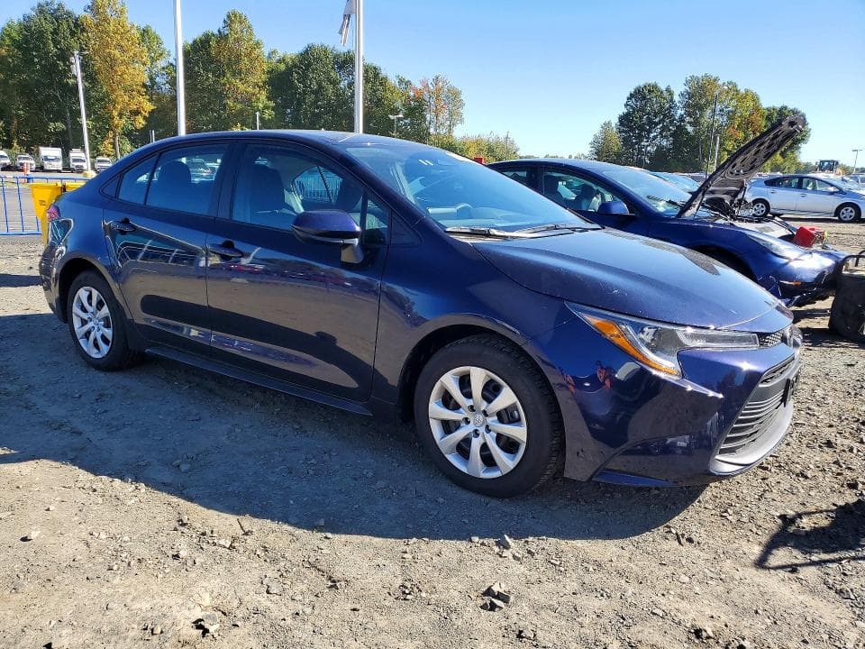 2026 TOYOTA COROLLA LE 4