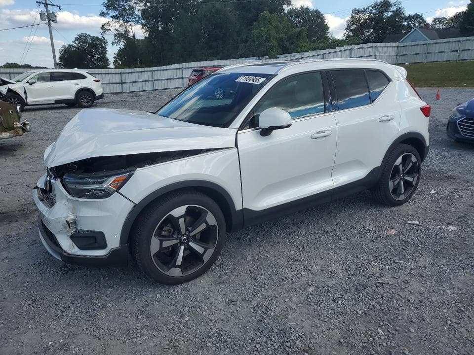 2019 VOLVO XC40 T5 INSCRIPTION