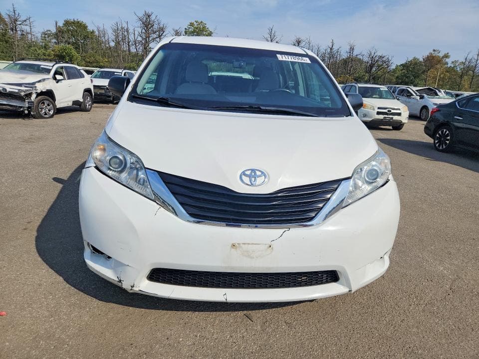 2017 TOYOTA SIENNA L 7-PASSENGER 5