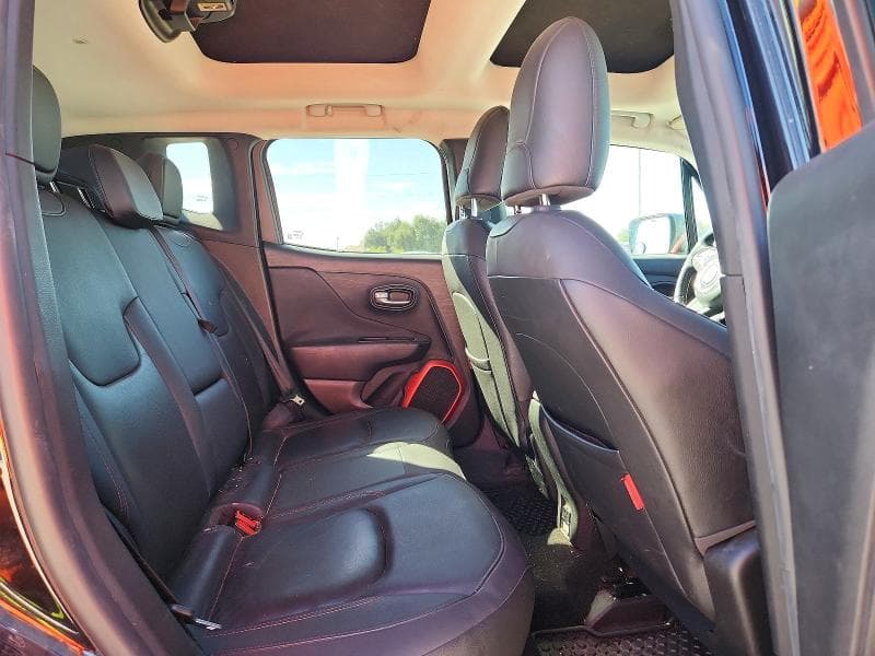 2017 JEEP RENEGADE TRAILHAWK 10