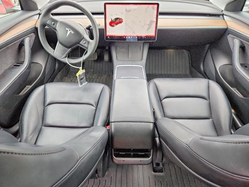2021 TESLA MODEL 3 8