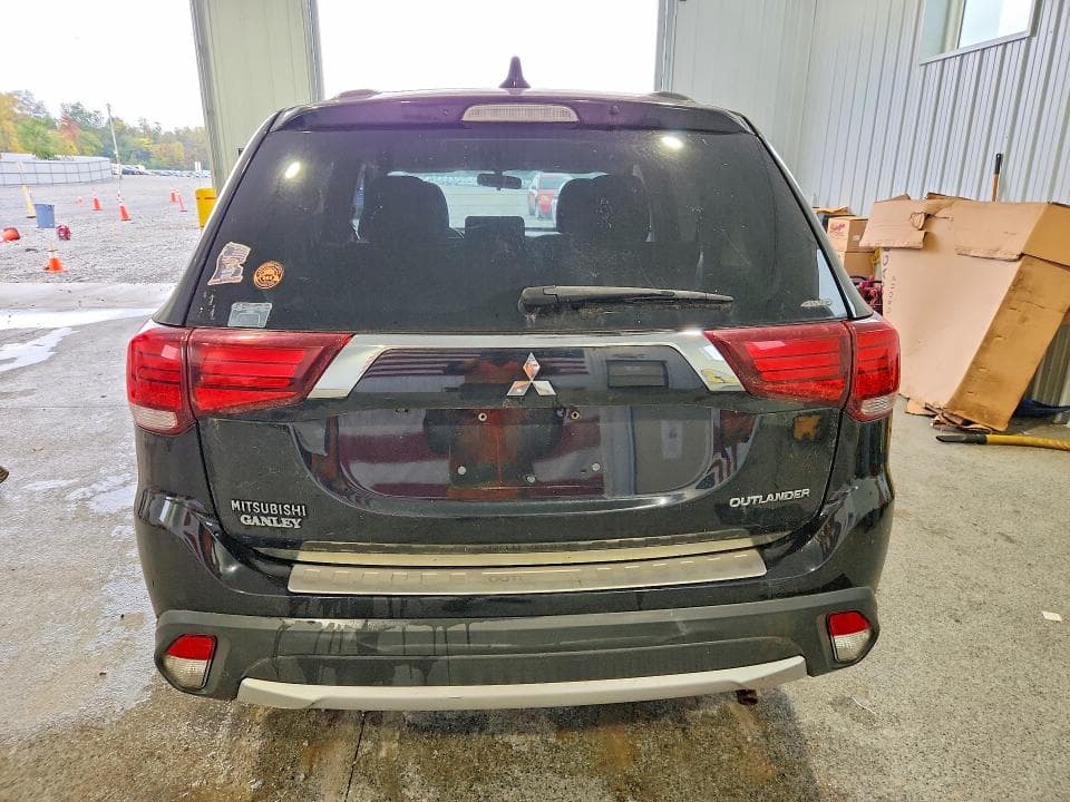 2017 MITSUBISHI OUTLANDER ES 6