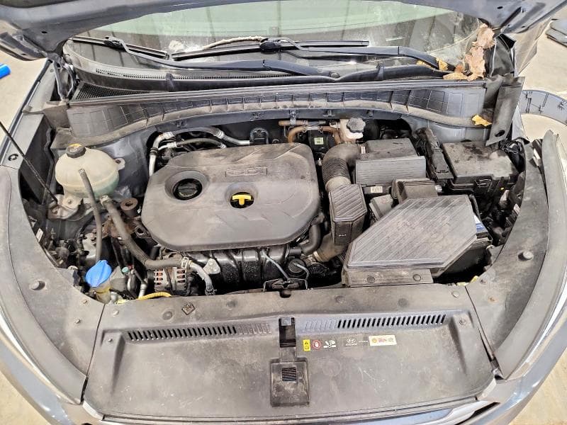 2017 HYUNDAI TUCSON SE 12
