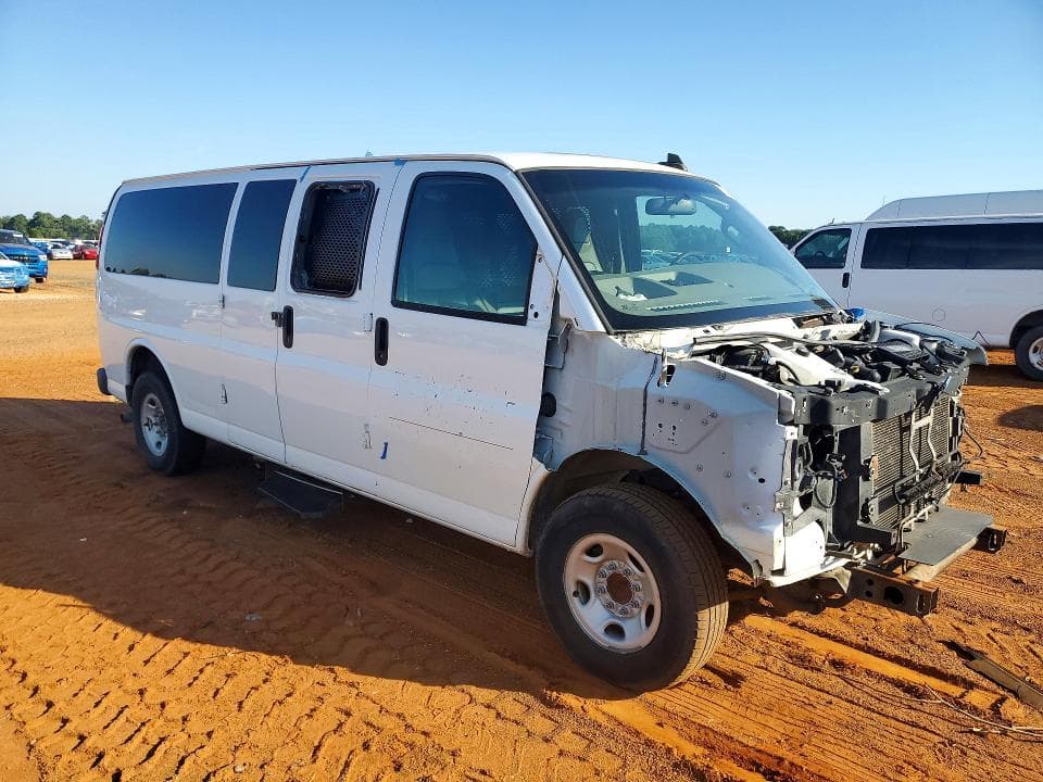 2020 GMC SAVANA G3500 LS 4