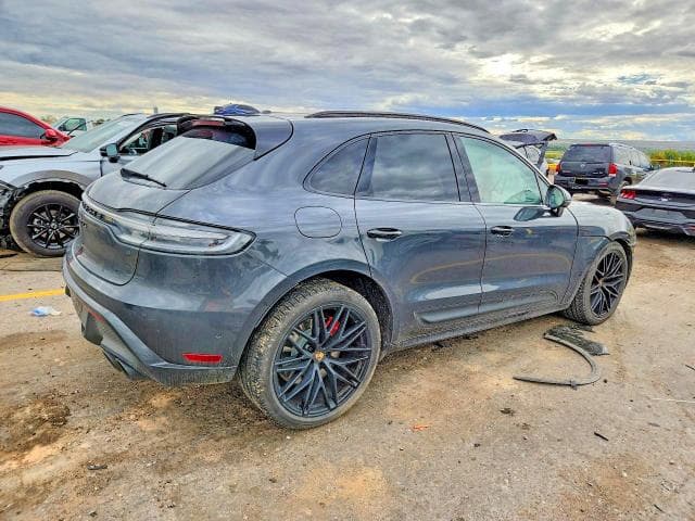 2023 PORSCHE MACAN GTS 3