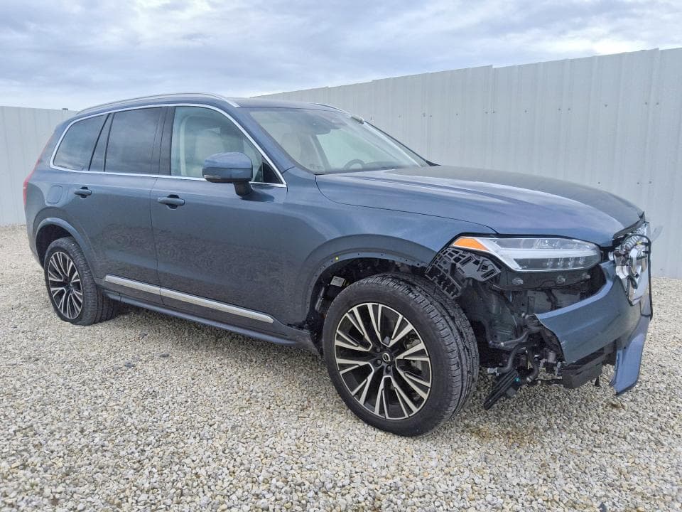 2025 VOLVO XC90 CORE 4