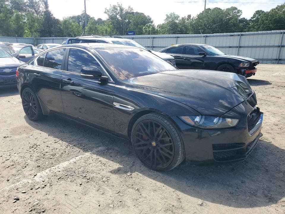 2017 JAGUAR XE 4