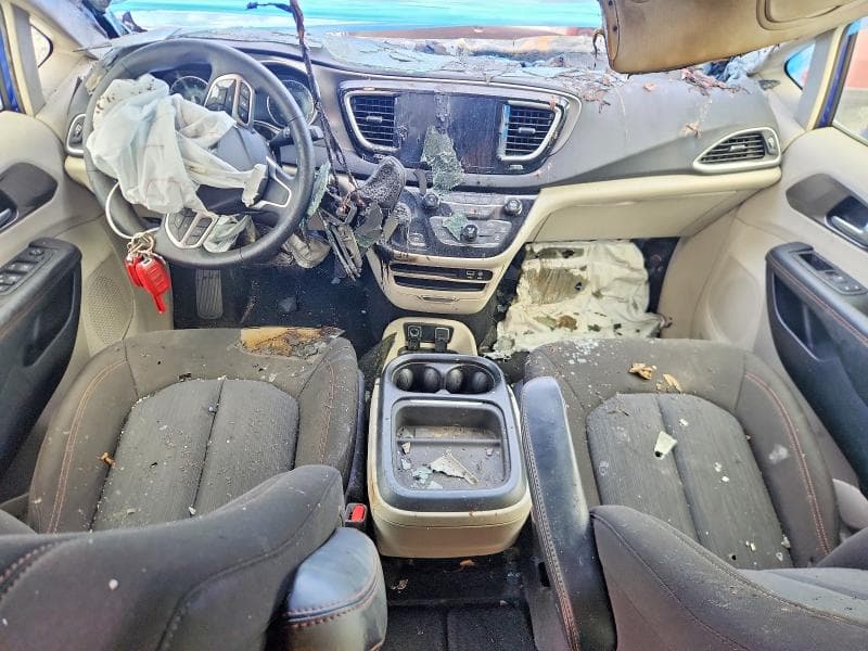 2020 CHRYSLER PACIFICA TOURING 8