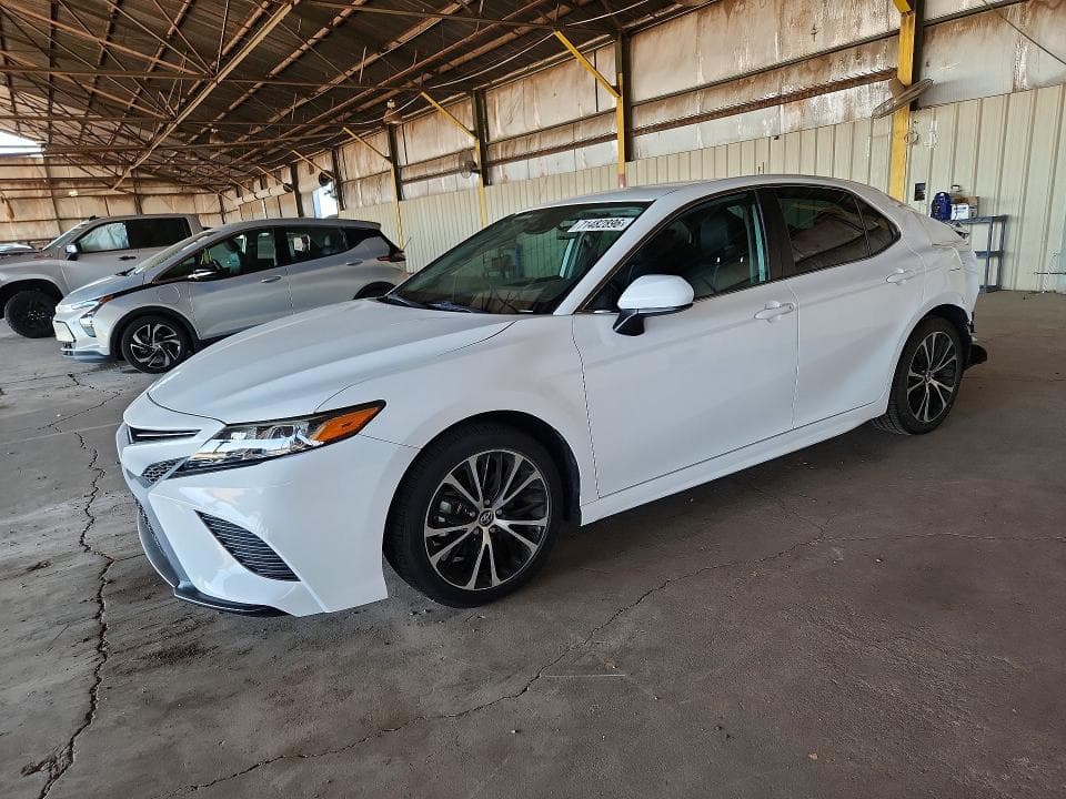 2020 TOYOTA CAMRY SE