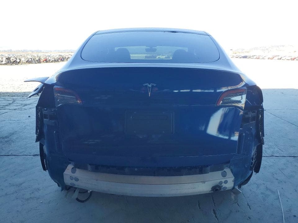 2023 TESLA MODEL Y 6