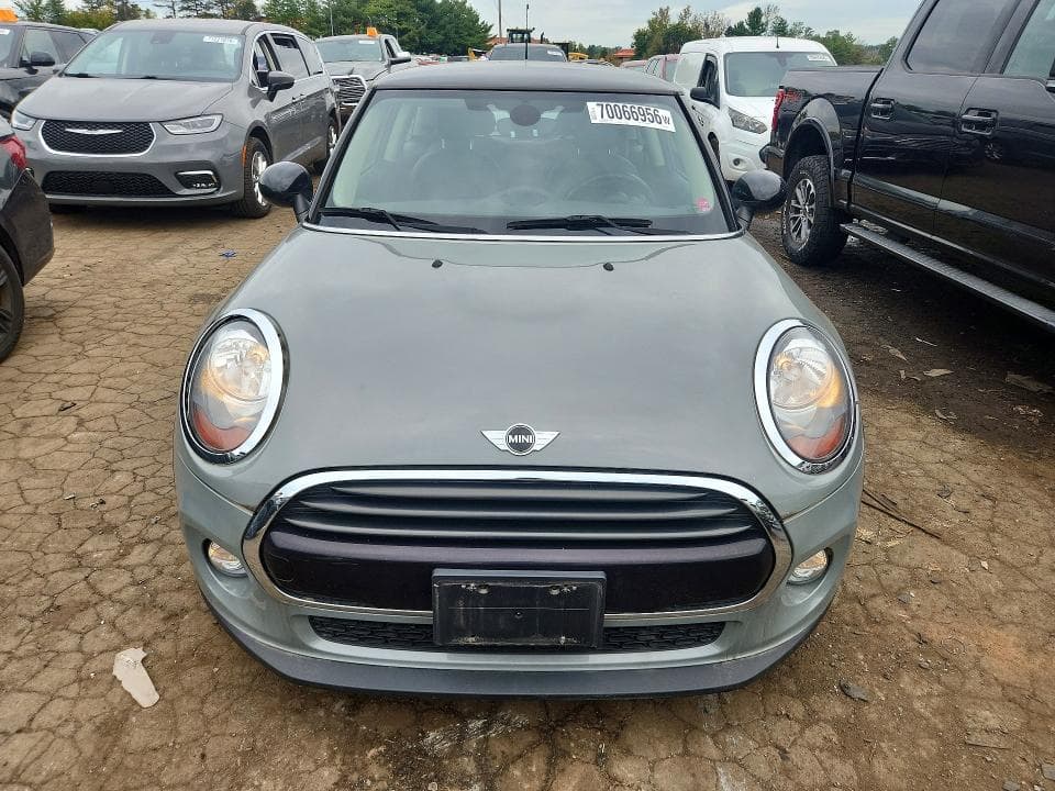 2018 MINI COOPER 5