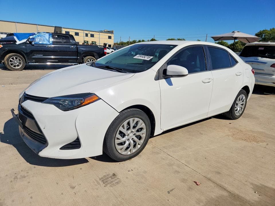 2018 TOYOTA COROLLA LE