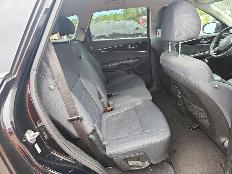 2019 KIA SORENTO LX 11