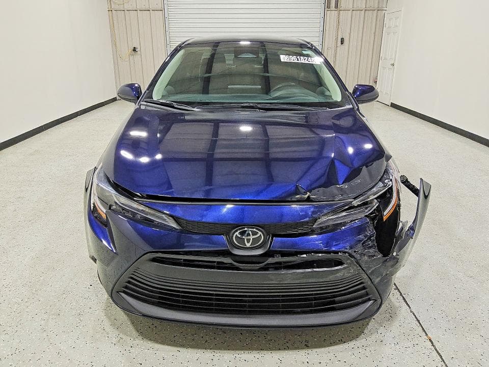 2026 TOYOTA COROLLA LE 5