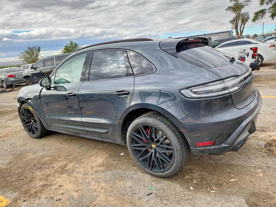 2023 PORSCHE MACAN GTS 2