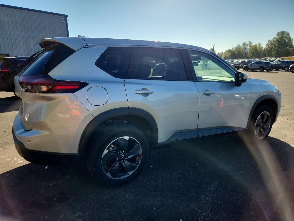 2025 NISSAN ROGUE SV 3