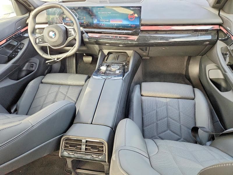 2027 BMW 530 I 8